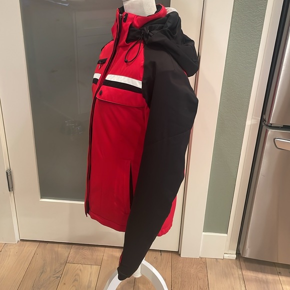 Obermeyer ski jacket, size 6 - Picture 2 of 10